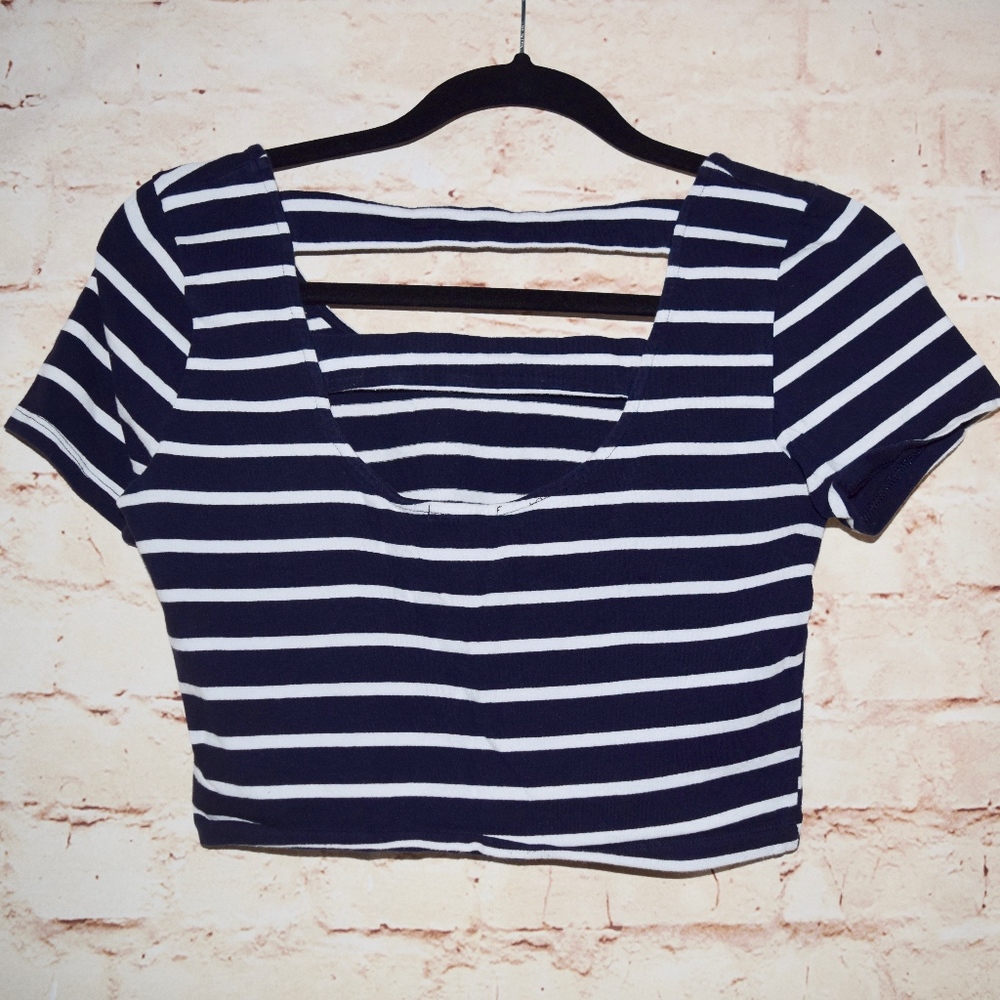 Charlotte Russe Navy Striped But Out Crop Top - Picture 2 of 5